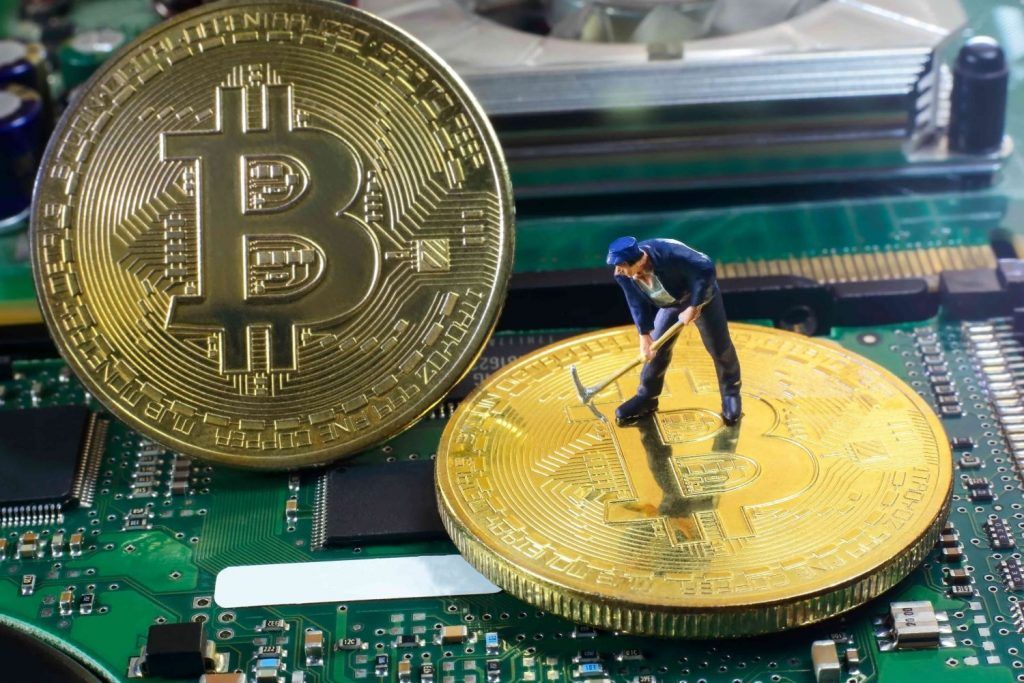 storia bitcoin moneta virtuale
